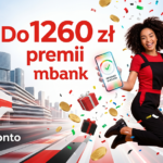 Dynamiczny baner reklamowy z radosną kobietą w locie, trzymającą smartphone i kartę. Duży tekst na górze: 'Do 1260 zł premii mbank'. Wokół unosi się deszcz złotych monet, prezentów i kolorowego konfetti w barwach mbanku (czerwony, biały, czarny). Styl fotograficzny, realistyczny
